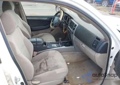 2005 Toyota 4Runner Sr5 Sport V8/Sr5 V8 z USA, uszkodzony, nr VIN JTEZT14R350023028